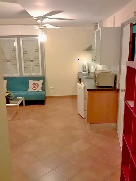 Heerlijk 1-slaapkamer-appartement in het centrum van Moraira, 3 minuten lopen van zee
