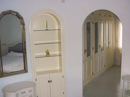 Fantastisch landhuis, ideaal voor B&B! Prachtige omgeving, 20 minuten rijden van zee.