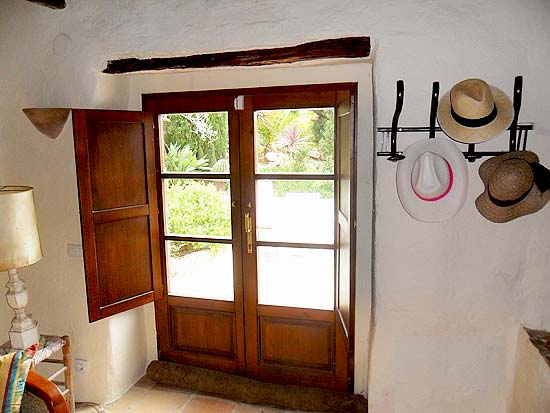 Prachtige 250-jaar oude finca in Javea, totaal gerestaureerd met behoud van originele stijlkenmerken