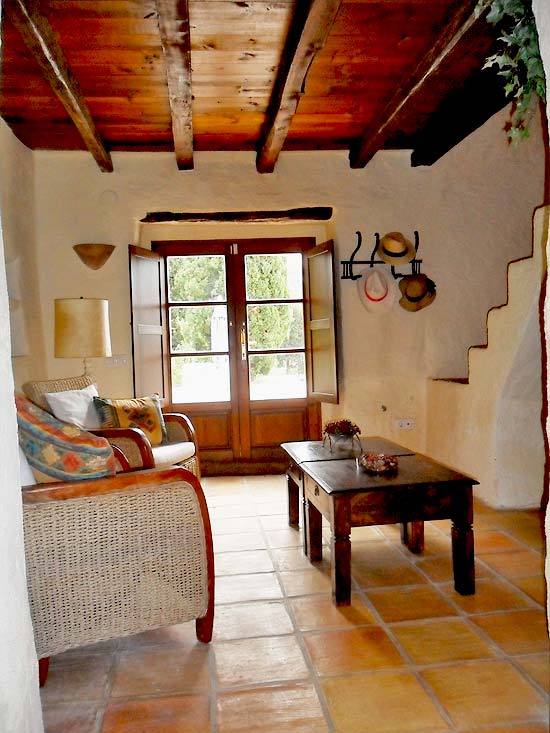 Prachtige 250-jaar oude finca in Javea, totaal gerestaureerd met behoud van originele stijlkenmerken