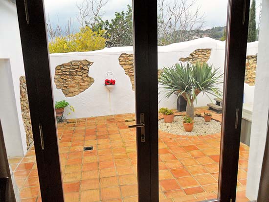 Prachtige 250-jaar oude finca in Javea, totaal gerestaureerd met behoud van originele stijlkenmerken