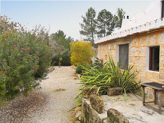 Prachtige 250-jaar oude finca in Javea, totaal gerestaureerd met behoud van originele stijlkenmerken