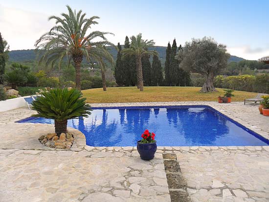 Prachtige 250-jaar oude finca in Javea, totaal gerestaureerd met behoud van originele stijlkenmerken