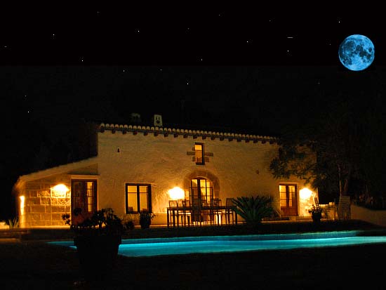 Prachtige 250-jaar oude finca in Javea, totaal gerestaureerd met behoud van originele stijlkenmerken