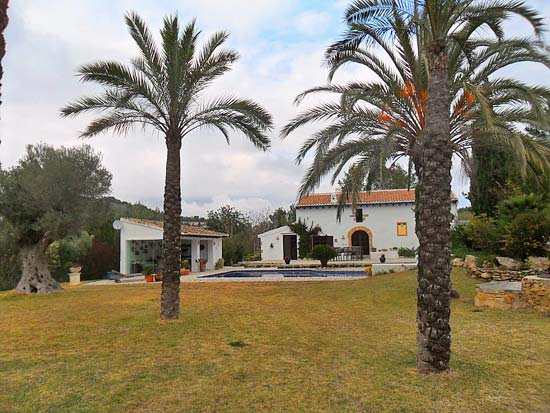 Prachtige 250-jaar oude finca in Javea, totaal gerestaureerd met behoud van originele stijlkenmerken