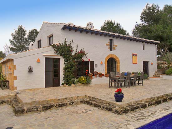 Prachtige 250-jaar oude finca in Javea, totaal gerestaureerd met behoud van originele stijlkenmerken