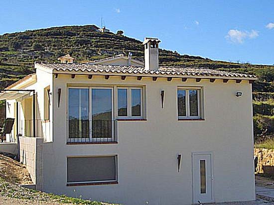 Ruime, nieuw gebouwde finca met panoramisch uitzicht in Teulada!