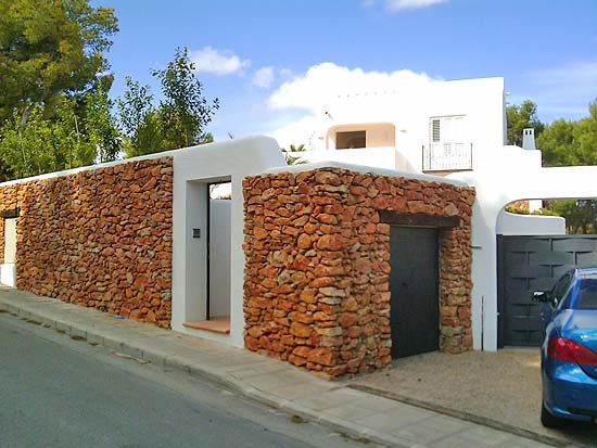 Fantastische Ibiza-stijl villa op 200 meter van het strand van Moraira en loopafstand dorp!!!