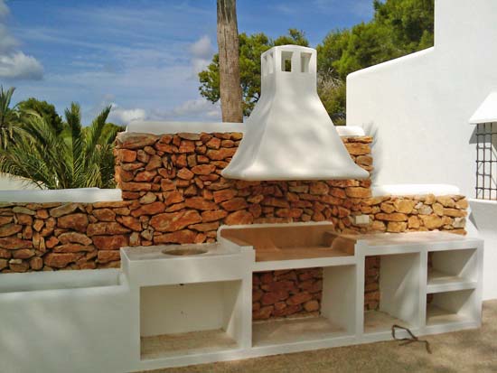 Fantastische Ibiza-stijl villa op 200 meter van het strand van Moraira en loopafstand dorp!!!