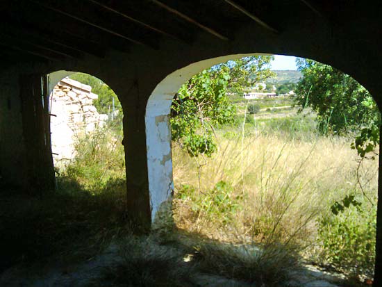 Ongerestaureerde finca in Benissa op ruim 8000 m2 eigen grond