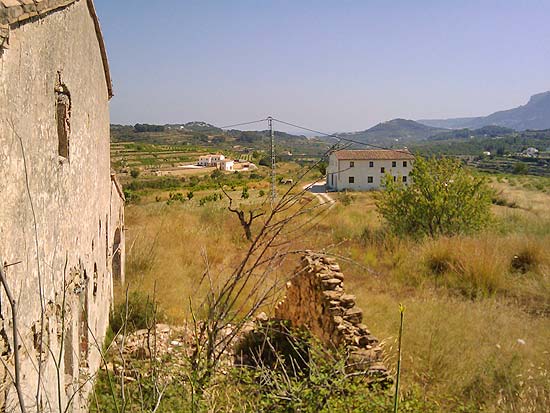 Ongerestaureerde finca in Benissa op ruim 8000 m2 eigen grond