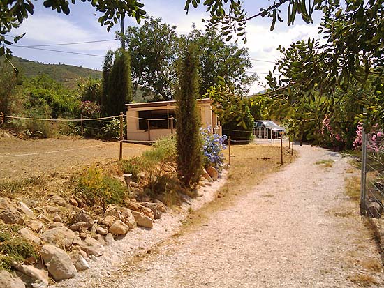 Heerlijke finca met paardenstallen op 2100 m2 grond, 10 kilometer van Denia en de zandstranden.