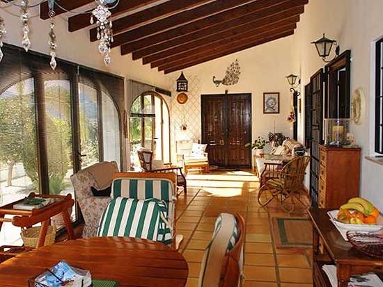 Romantiche finca met blik op de wijnvelden en de bergen
