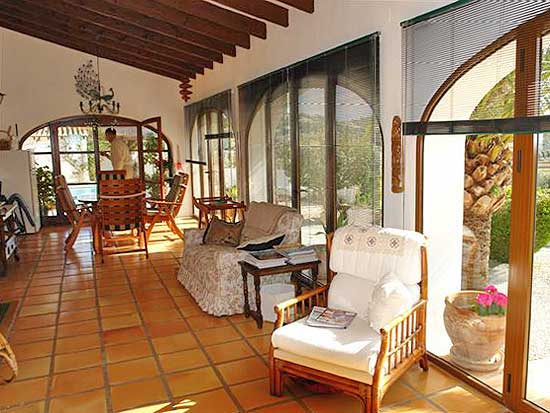 Romantiche finca met blik op de wijnvelden en de bergen