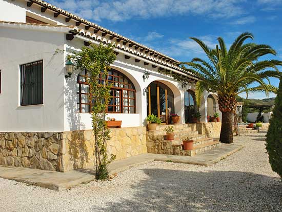 Romantiche finca met blik op de wijnvelden en de bergen
