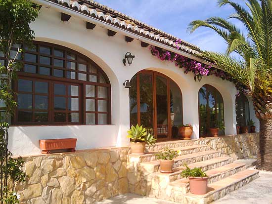 Romantiche finca met blik op de wijnvelden en de bergen