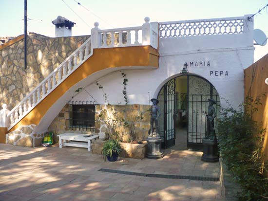 Zeer charmante finca op loopafstand van strand en dorp. Wie biedt?