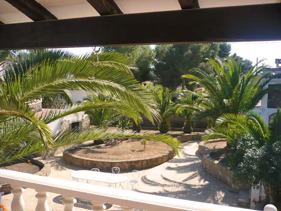 Zeer charmante finca op loopafstand van strand en dorp. Wie biedt?