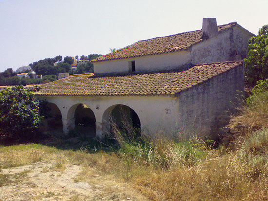 Unieke originele finca in Moraira. Geheel te renoveren. Dit komt nooit meer!!!