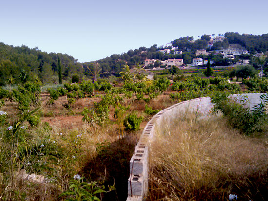 Unieke originele finca in Moraira. Geheel te renoveren. Dit komt nooit meer!!!