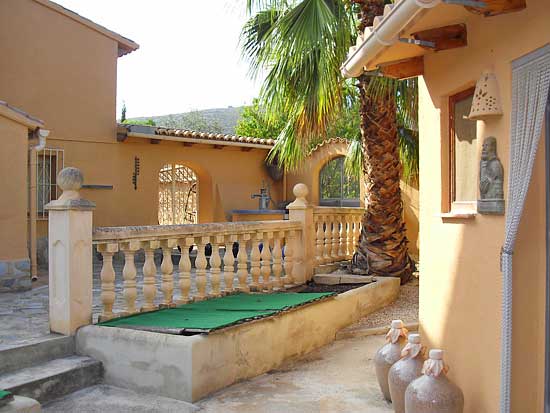 Deze finca in Benitachell is zeer geschikt als Bed & Breakfast!