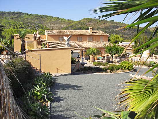 Deze finca in Benitachell is zeer geschikt als Bed & Breakfast!