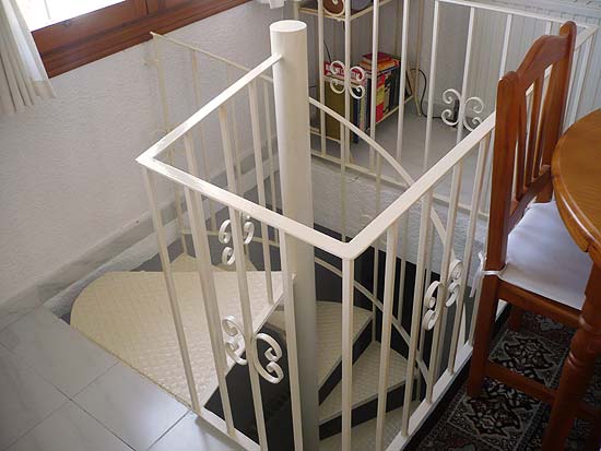 Loopafstand dorp en strand. VIER slaapkamers. Ideaal voor verhuur!