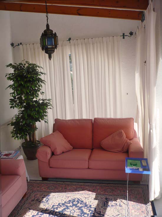 Loopafstand dorp en strand. VIER slaapkamers. Ideaal voor verhuur!