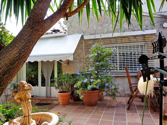 Super gezellige finca met twee gescheiden appartementen in Gata. Alle papieren aanwezig!