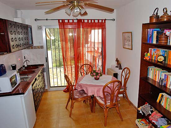 Super gezellige finca met twee gescheiden appartementen in Gata. Alle papieren aanwezig!
