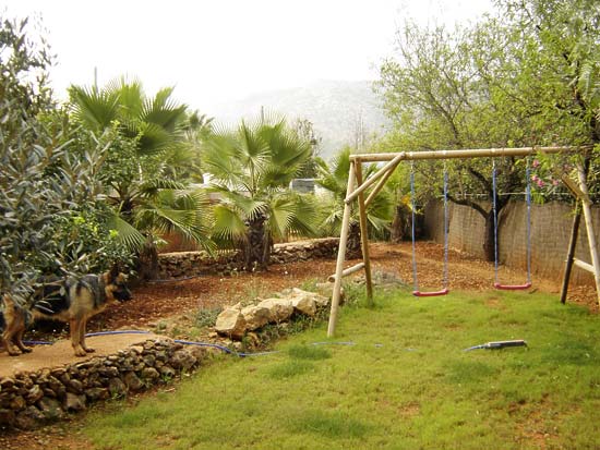 Super gezellige finca met twee gescheiden appartementen in Gata. Alle papieren aanwezig!