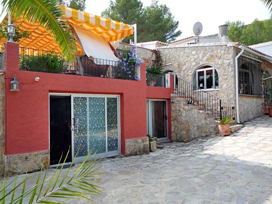 Super gezellige finca met twee gescheiden appartementen in Gata. Alle papieren aanwezig!