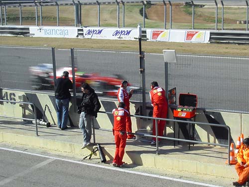 1, 2 en 3 Februari 2010. De Formule 1 teams testen op het circuit van Valencia