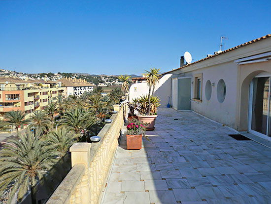 Moraira penthouse 1ste lijn zee. Uniek!!!