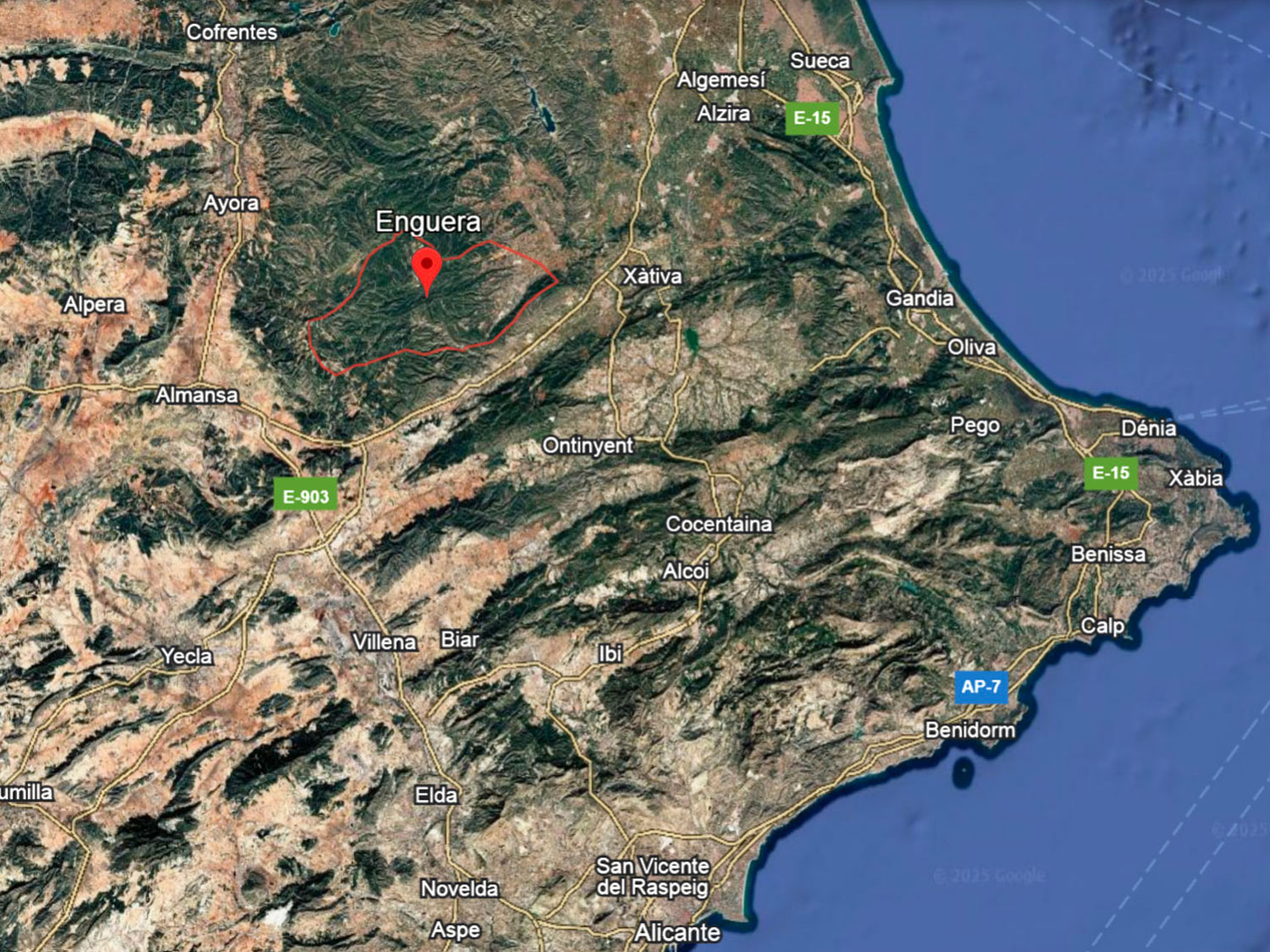 Gerenoveerd,vrijstaand huis in Enguera voor 249.000 euro!