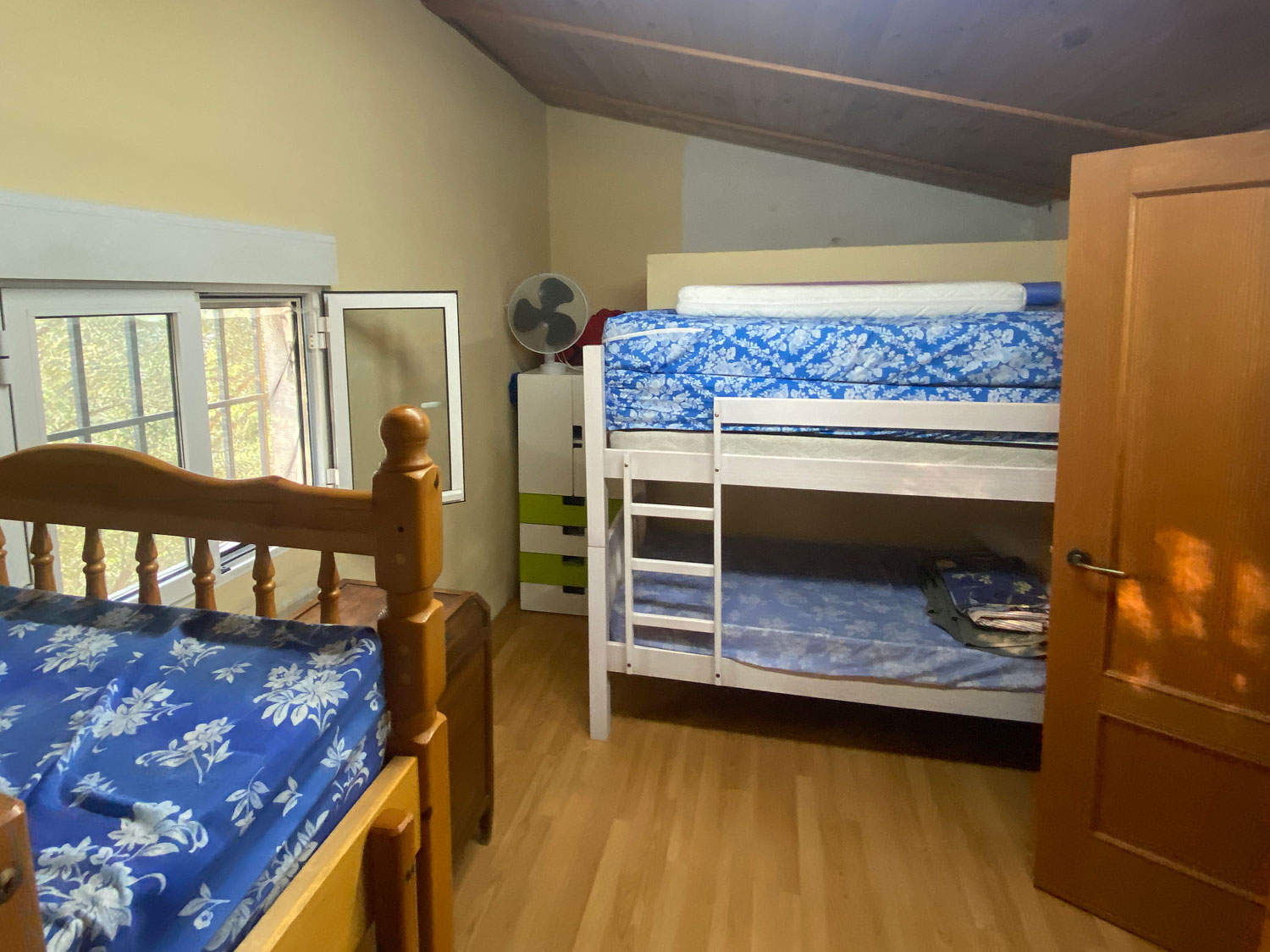 sprookjes-finca met 40.000 m² eigen grond te koop