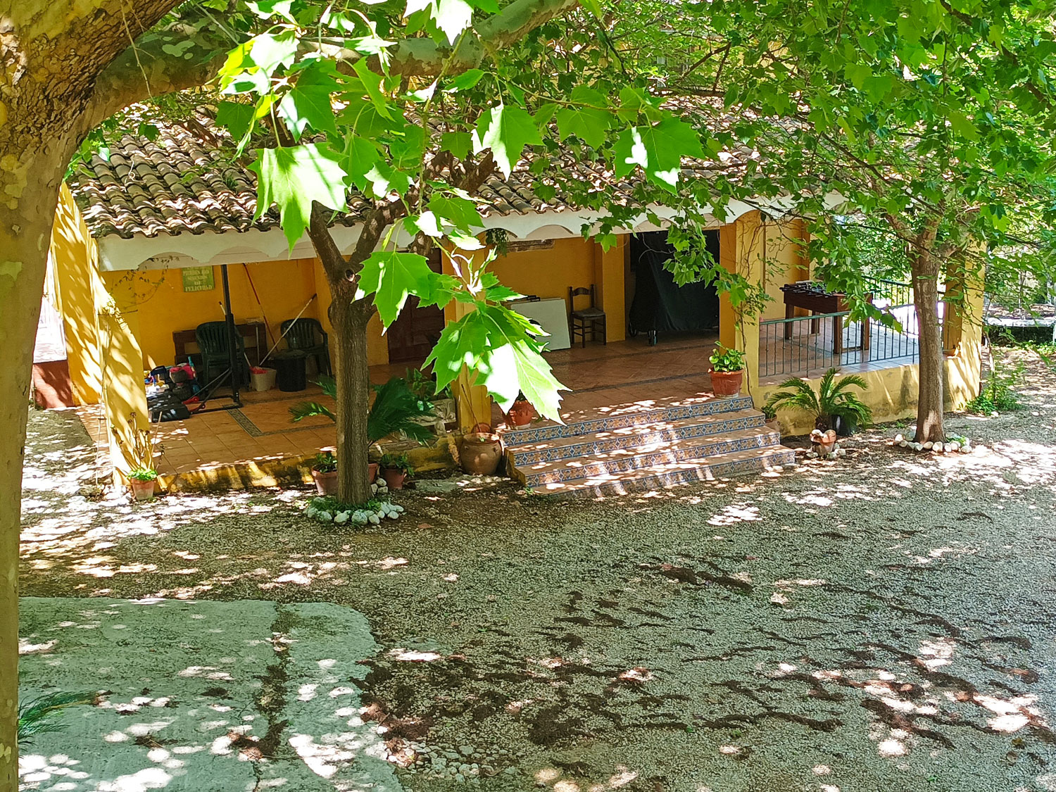 sprookjes-finca met 40.000 m² eigen grond te koop