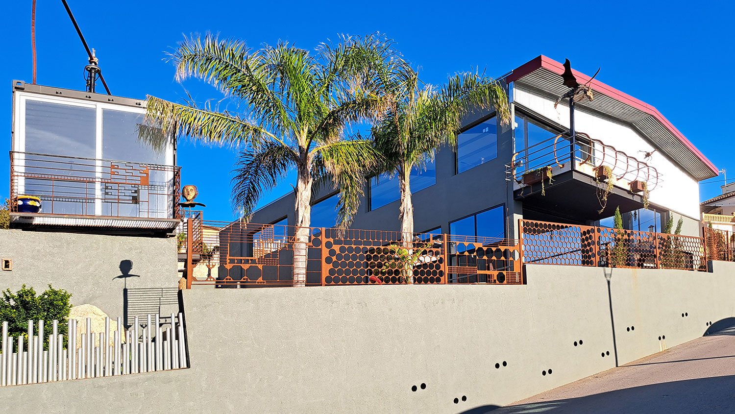 Benidoleig - groot pand van 500 m2 op 777 m2 grond te koop voor 685.000 euro