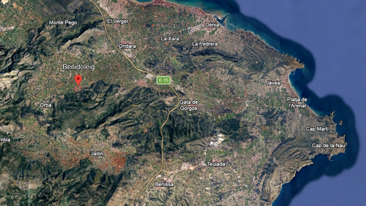 Benidoleig - groot pand van 500 m2 op 777 m2 grond te koop voor 685.000 euro