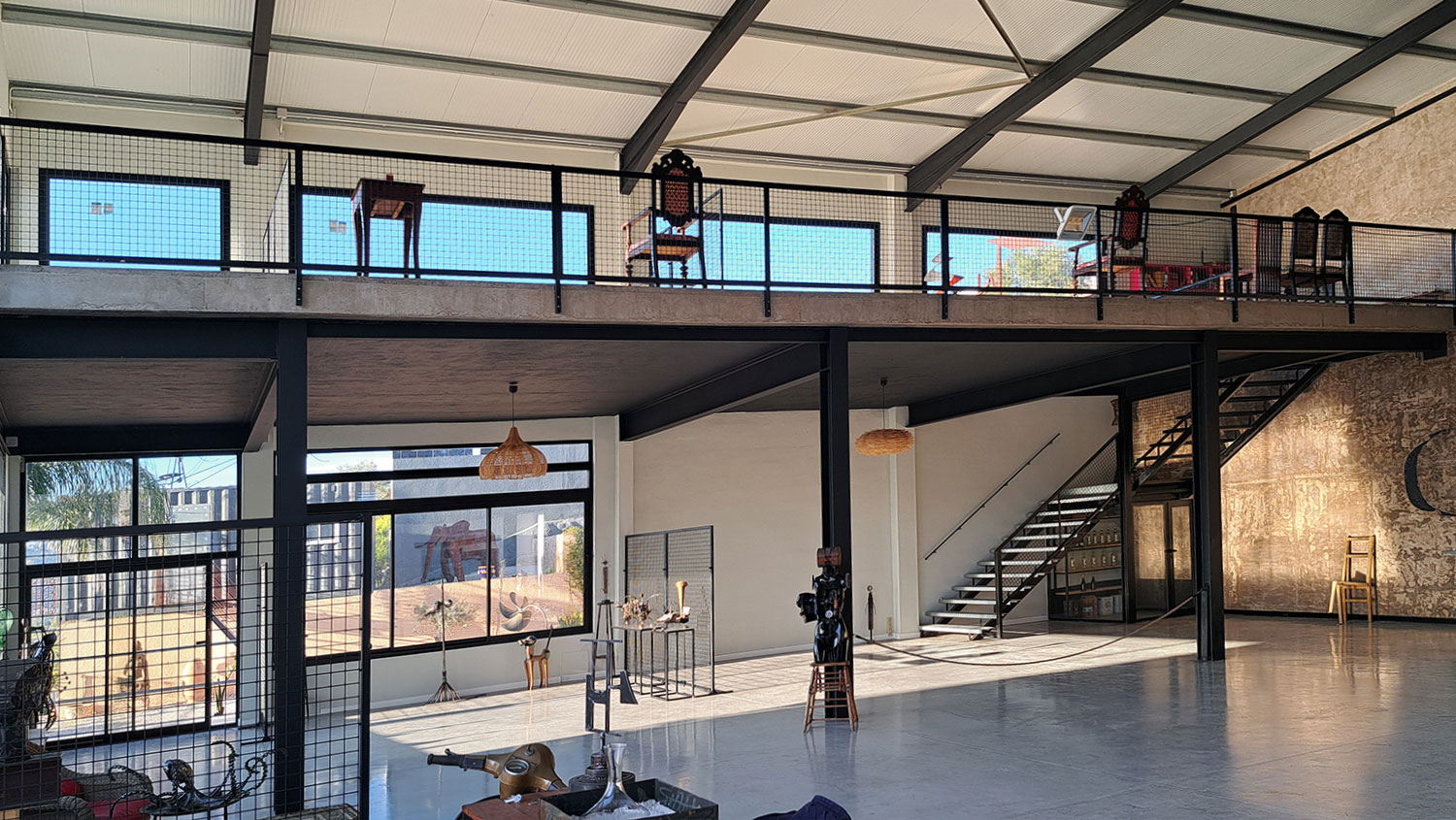 Benidoleig - groot pand van 500 m2 op 777 m2 grond te koop voor 685.000 euro