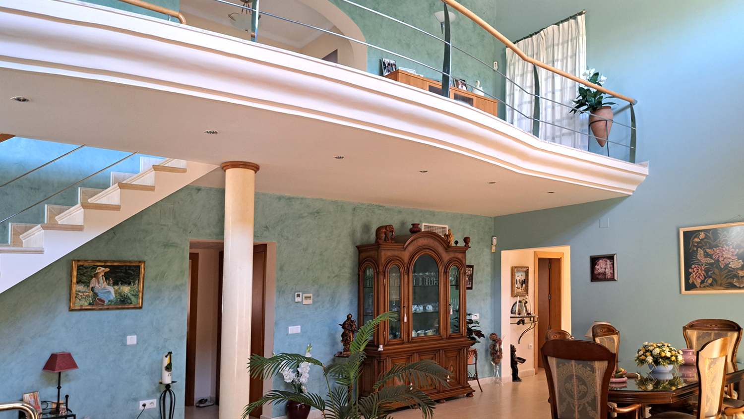Schitterende zelfvoorzienende villa in Denia