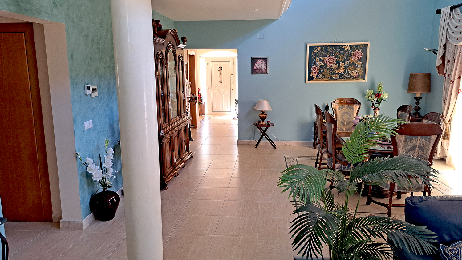 Schitterende zelfvoorzienende villa in Denia