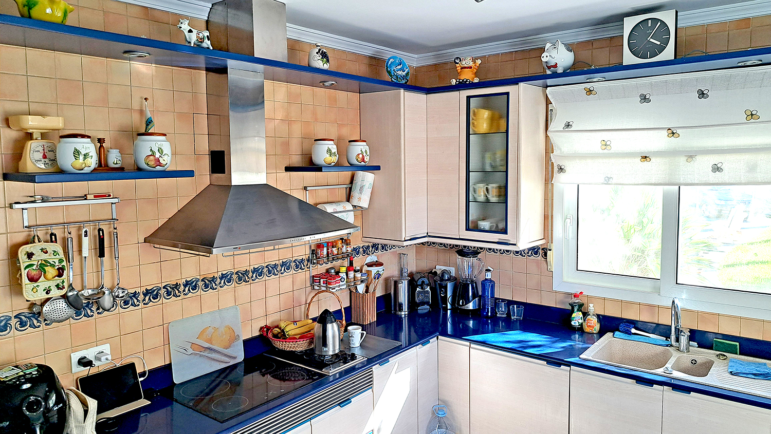 Schitterende zelfvoorzienende villa in Denia