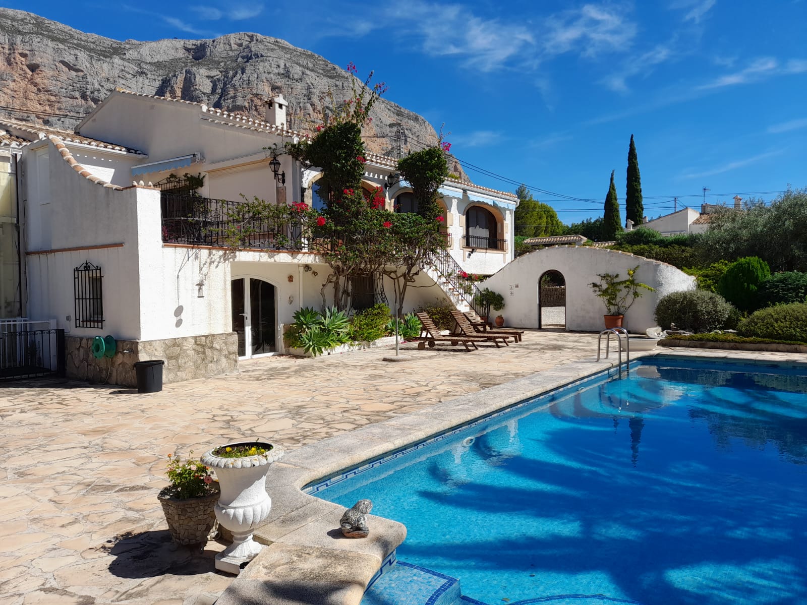 Fraaie villa in Javea onder de Montgo!