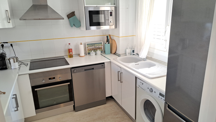 Dit 2 slaapkamer appartement in Javea ligt 180 meter van zee