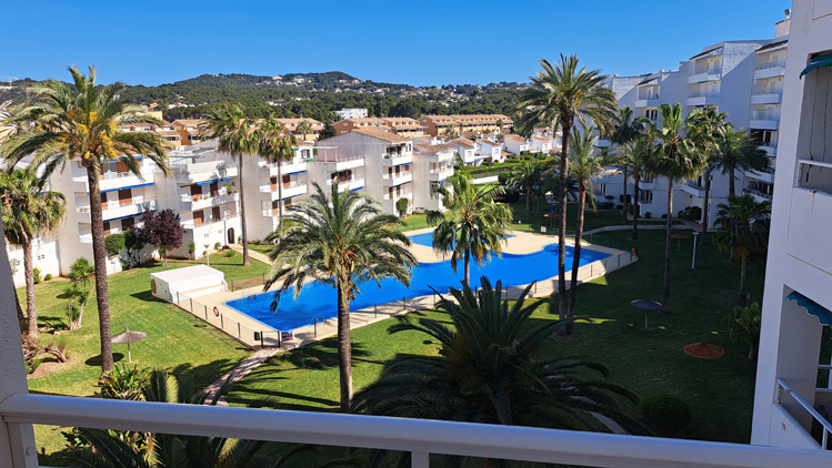 Dit 2 slaapkamer appartement in Javea ligt 180 meter van zee