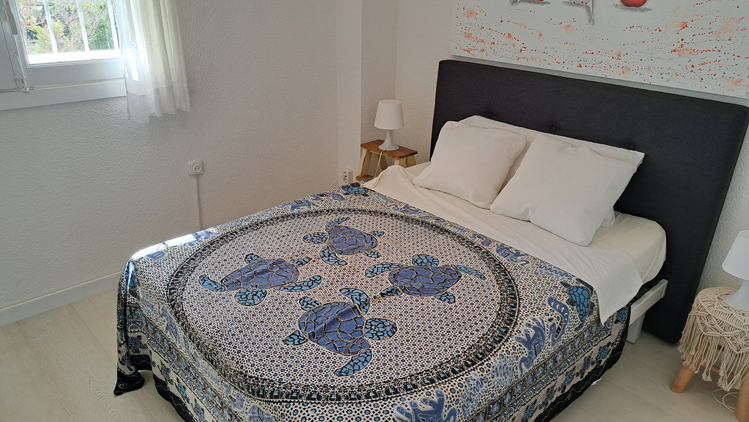 Dit 2 slaapkamer appartement in Javea ligt 180 meter van zee