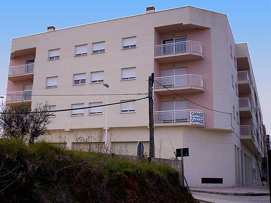 Dit 3 slaapkamer appartement in Moraira verkeert in nieuwstaat!