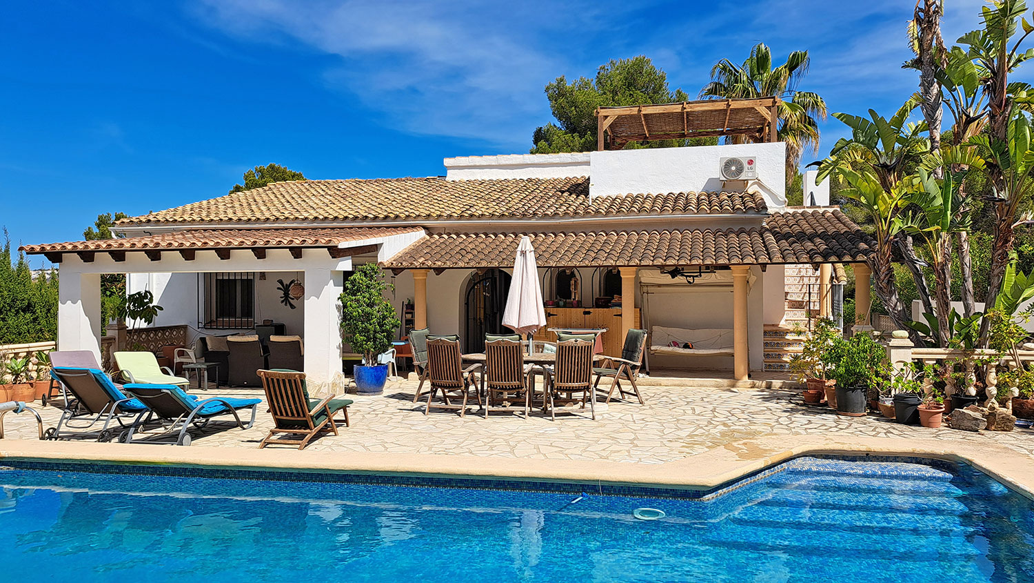 Prachtige villa met 4 slaapkamers in Moraira!