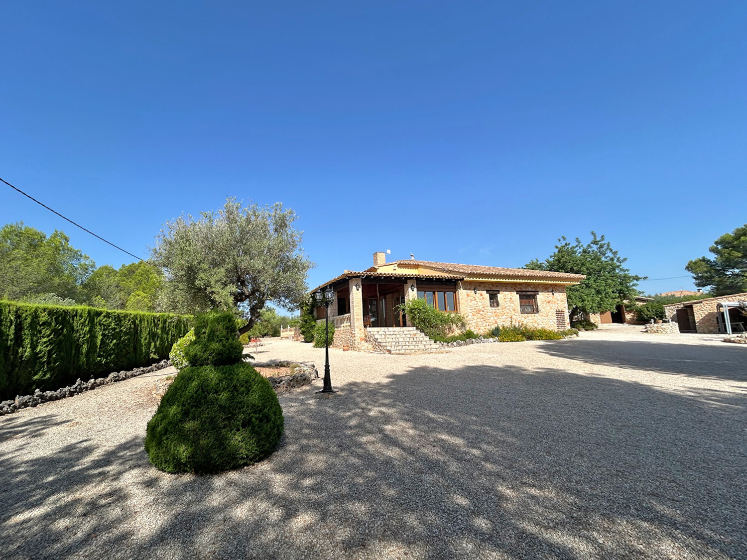 Villa met ruimte, rust en privacy te koop in Chella  Xtiva